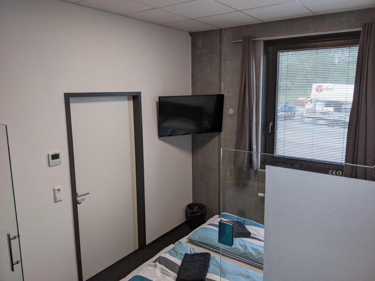 Business-Motel & 24H Selfcheckin Heimsheim Exterior photo